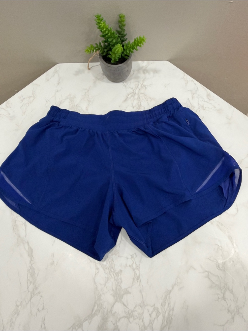 Lululemon Royal Blue  Women's Athletic Shorts Hotty Hot Size 10 4”inseam